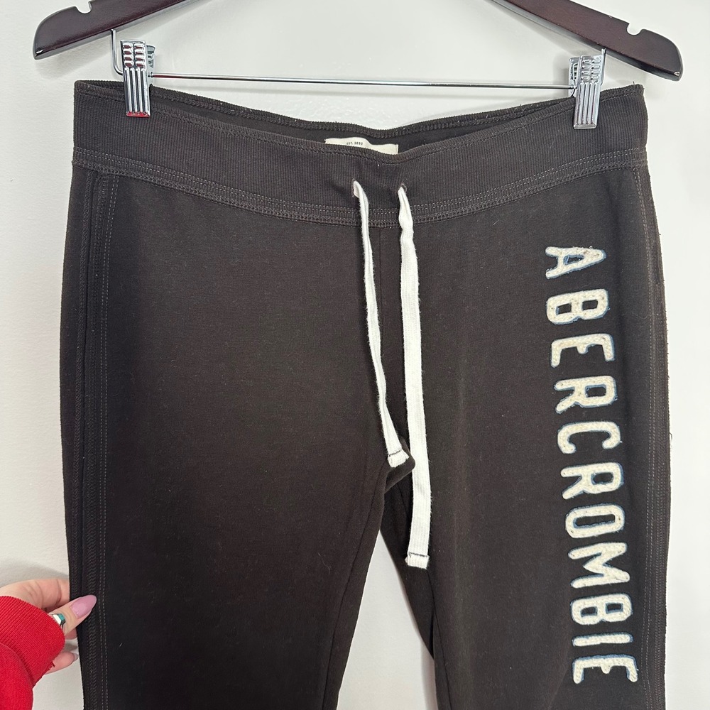 Abercrombie & Fitch Women's Sweatpants Brown Logo EST 1892 Perfect Stretch M - Picture 2 of 8